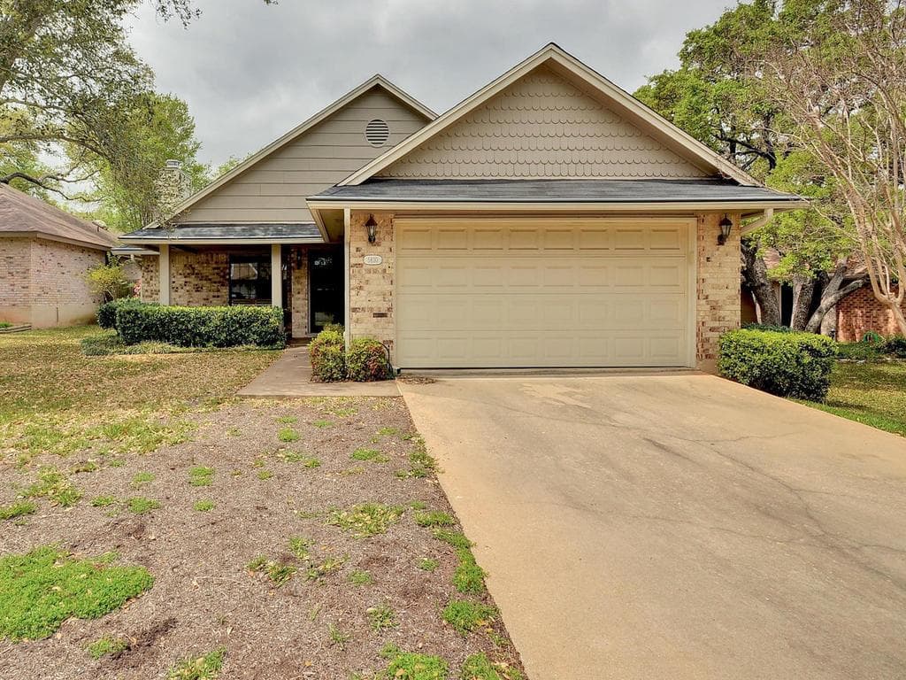 5830 Secrest Dr