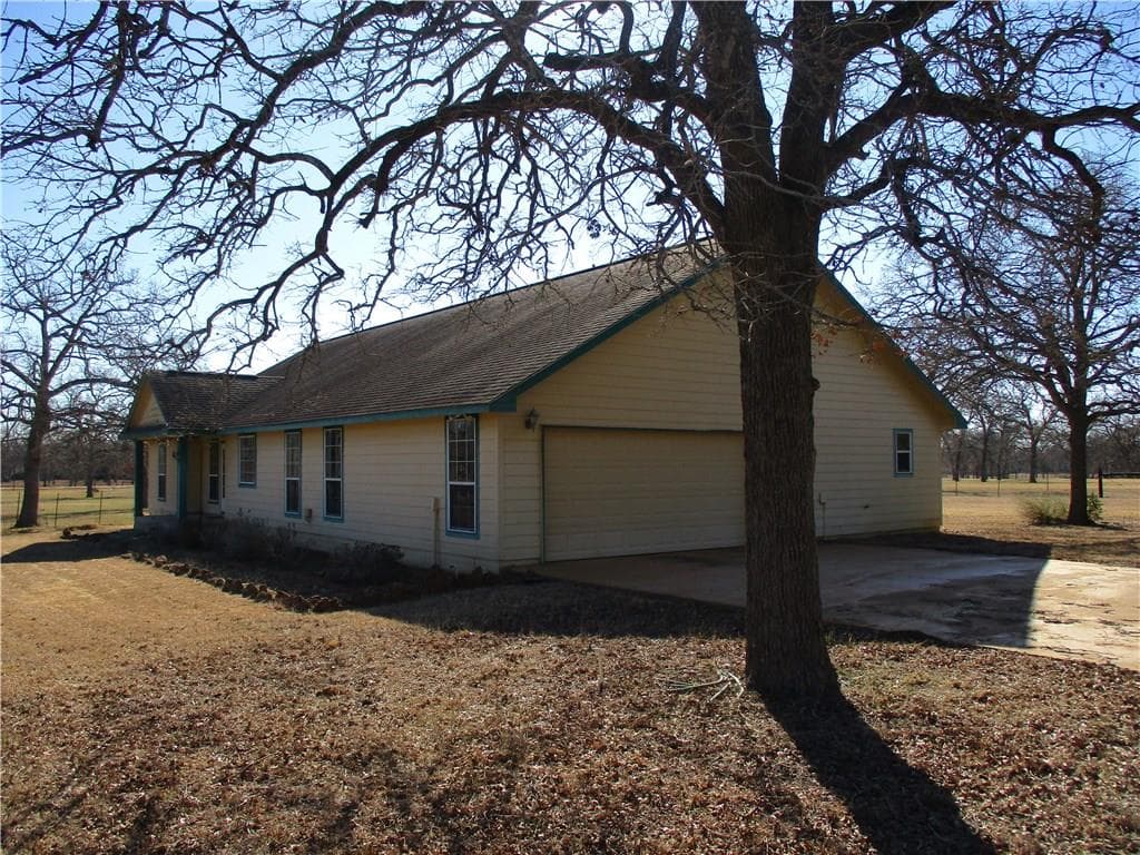 4935 Dry Creek Cv