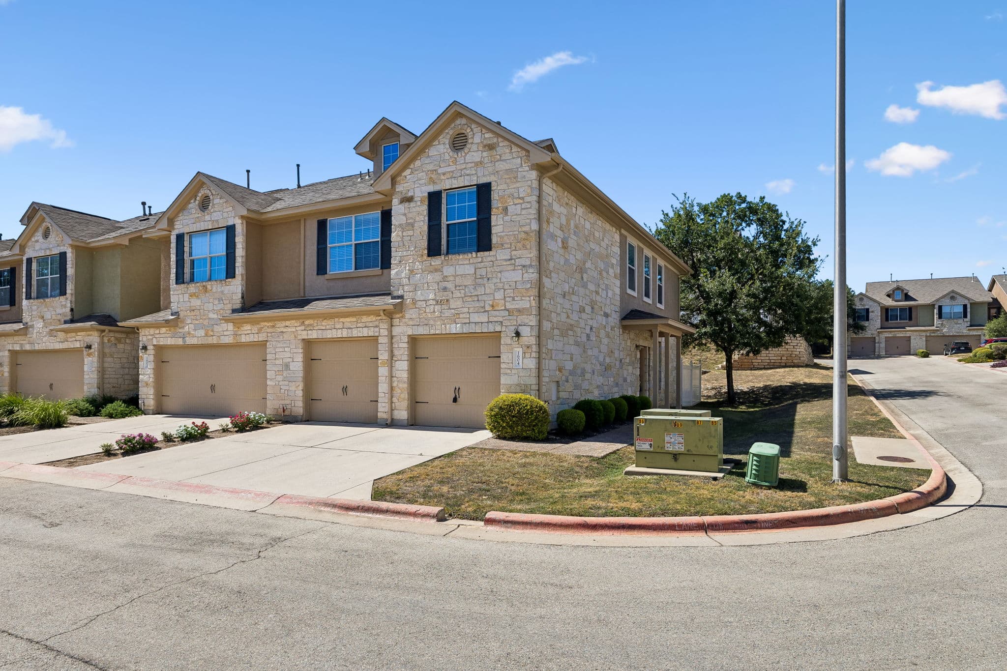 Main property image
