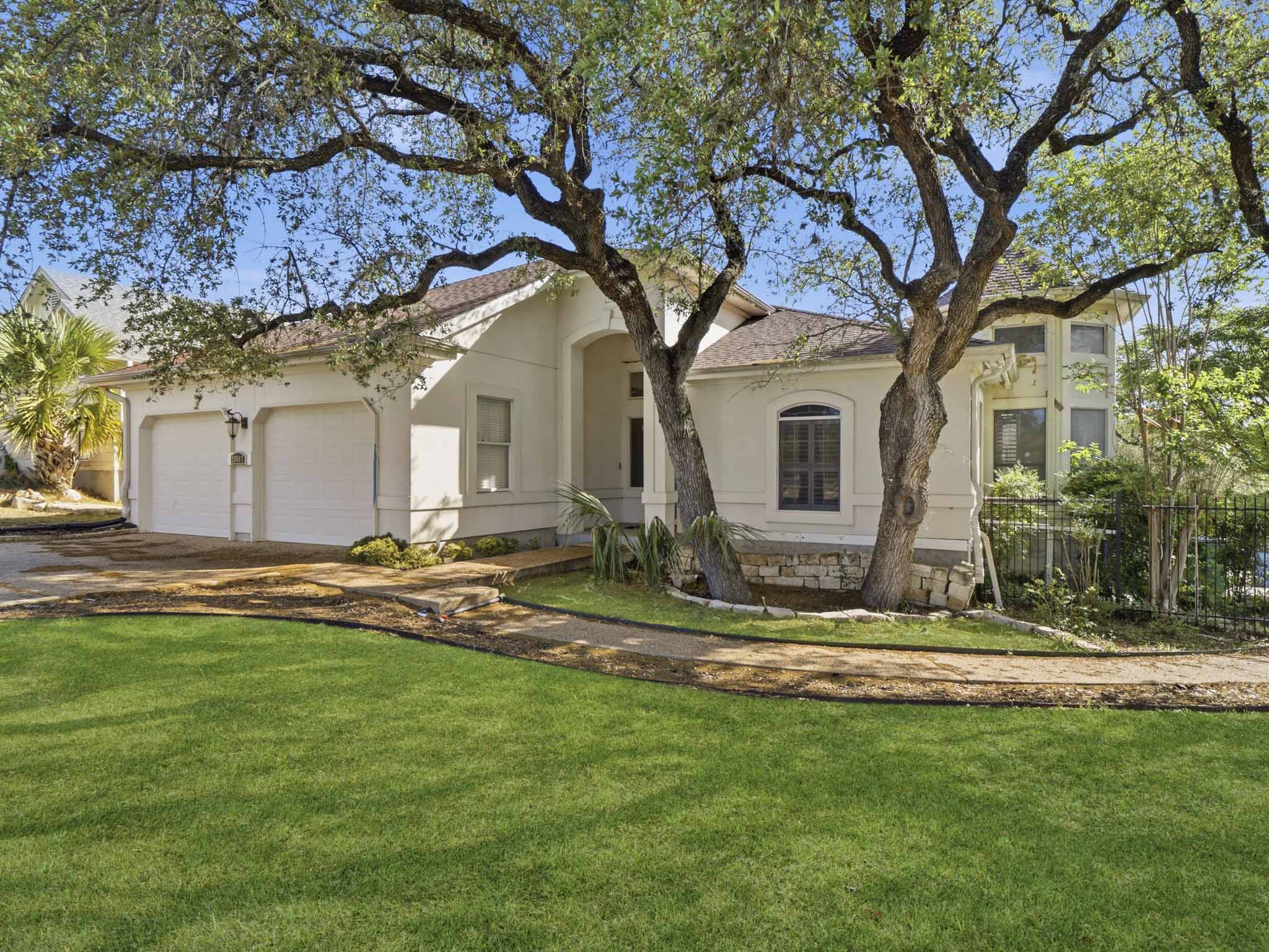 20607 Highland Lake Loop