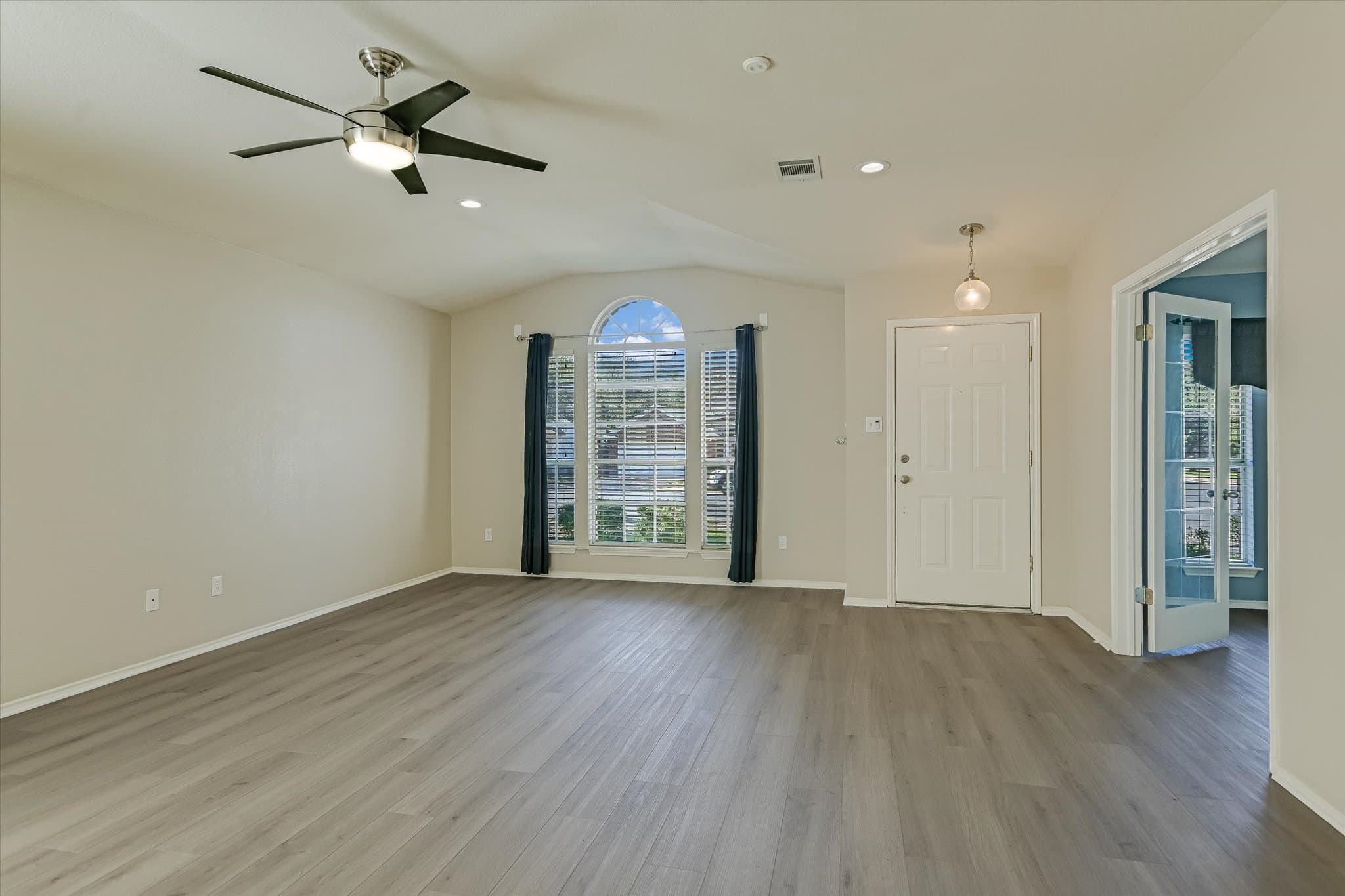 Gallery image 5