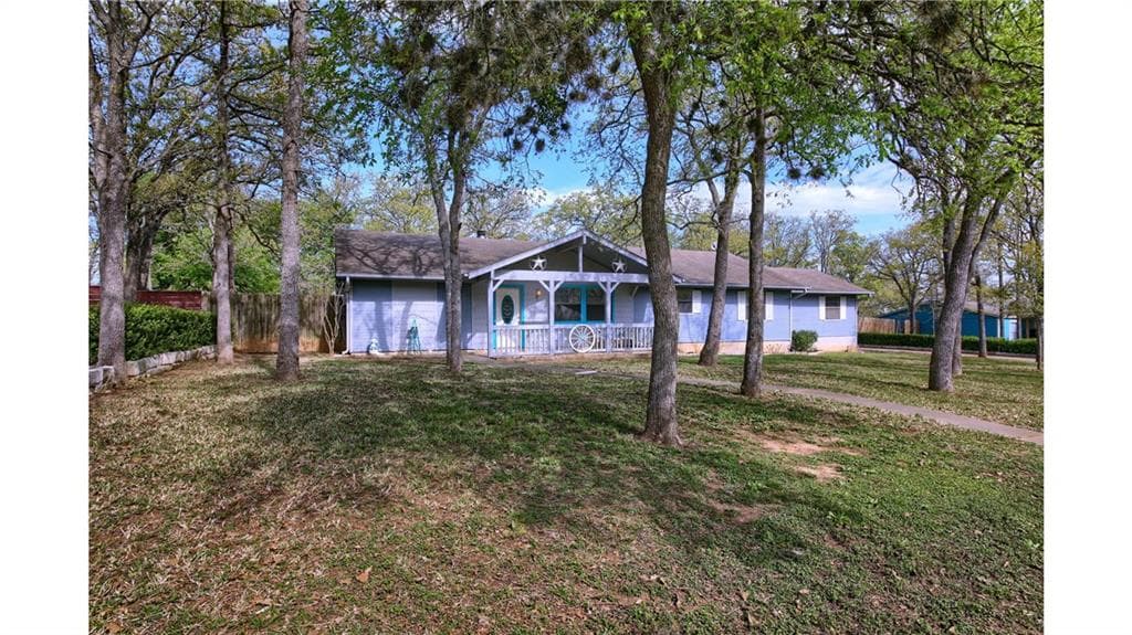 160 Live Oak Dr