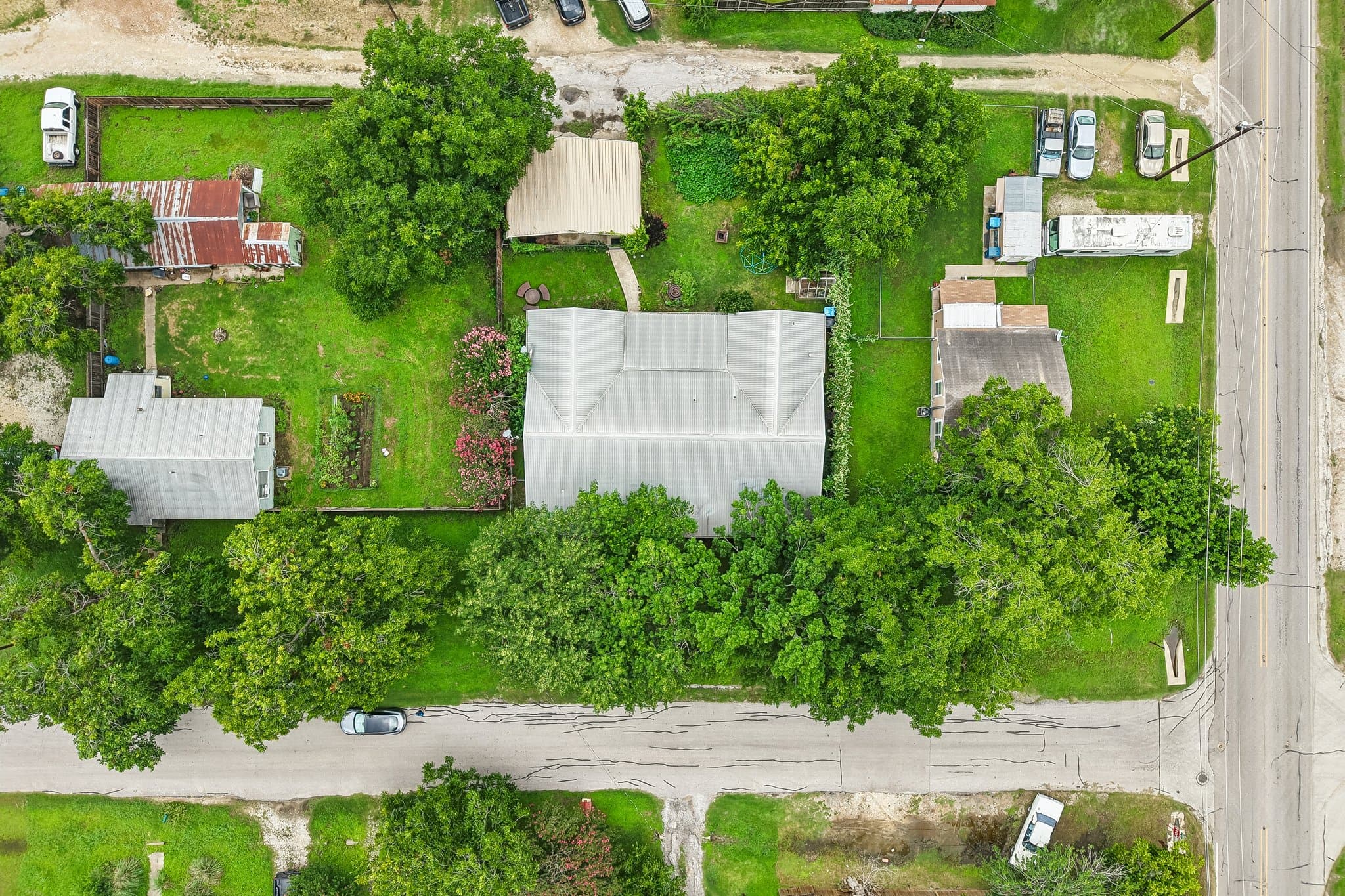 205 N Avenue E