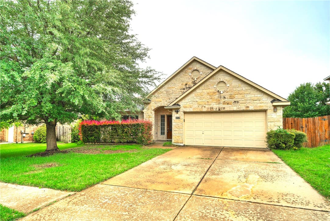 1421 Payton Falls Dr