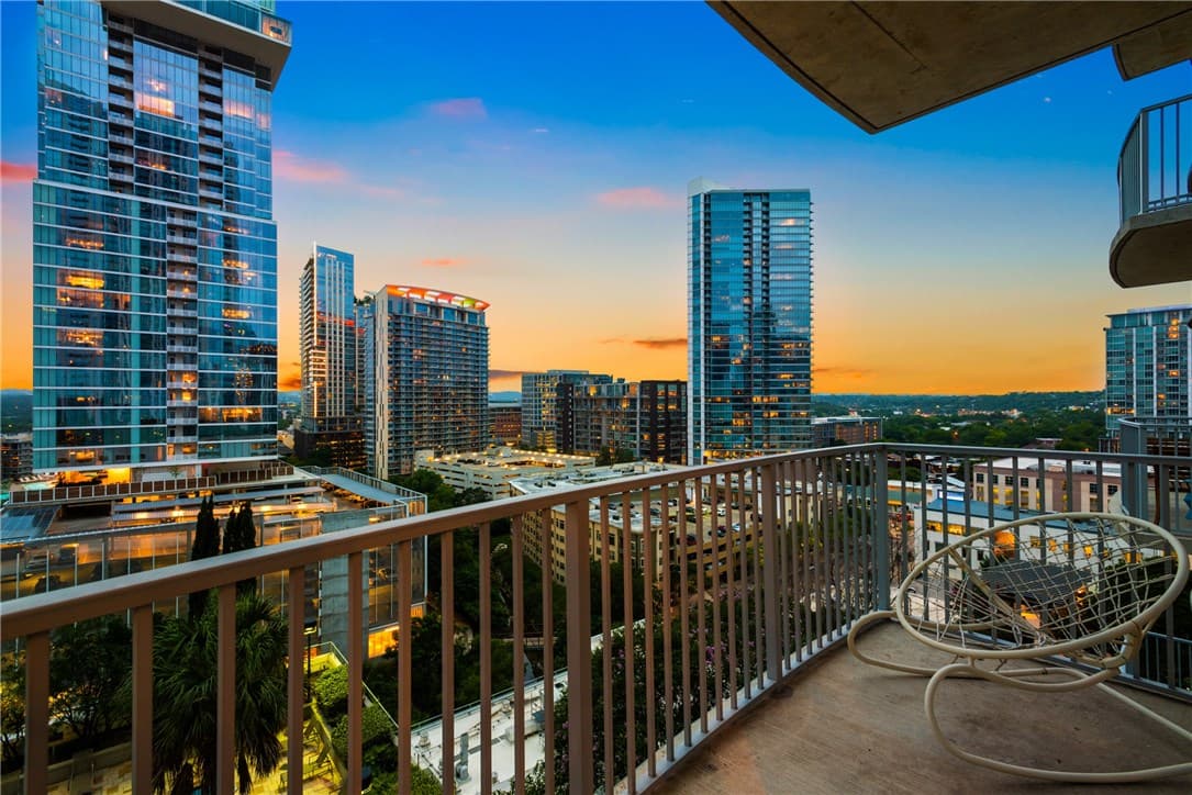 360 Nueces St Apt 1306