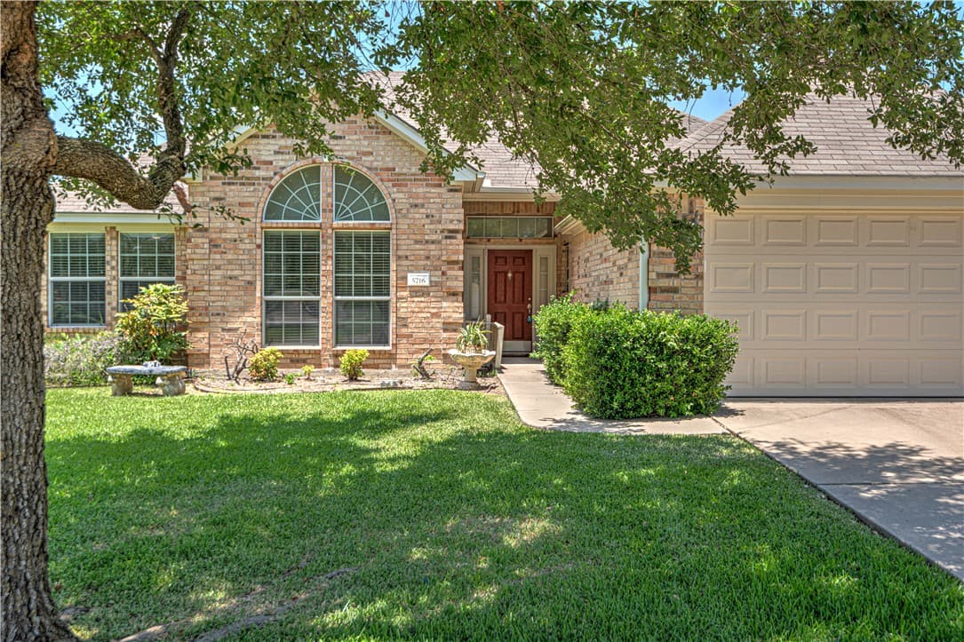 Main property image