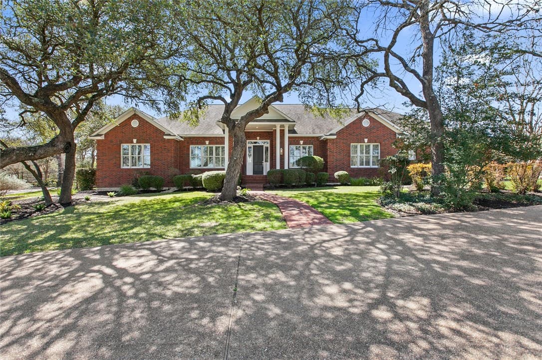 9309 Leaning Rock Cir
