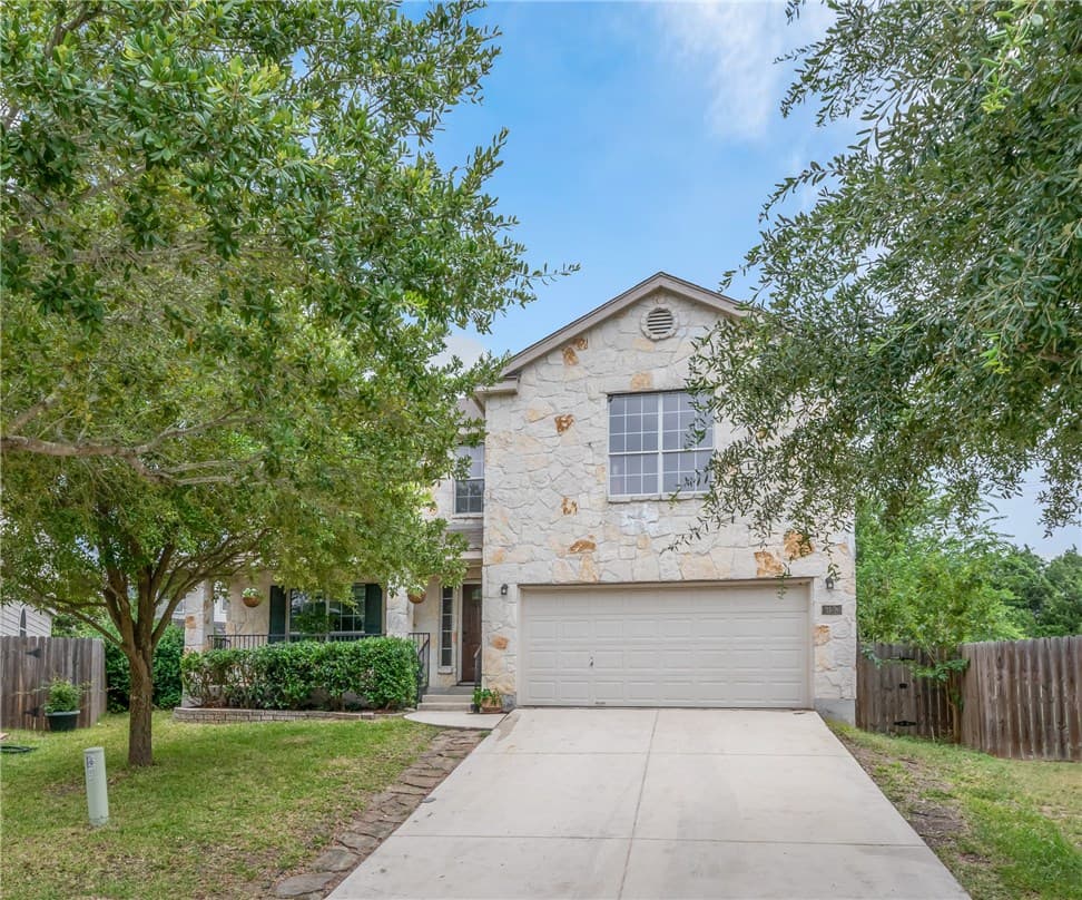 2423 Concho Loop
