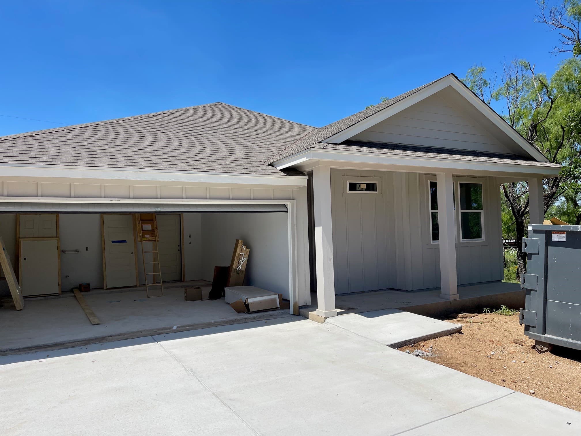 859 Pine Ln