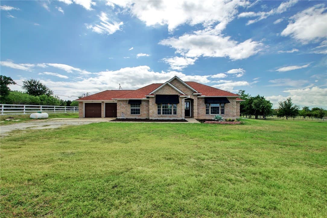 7313 Gilbert Rd
