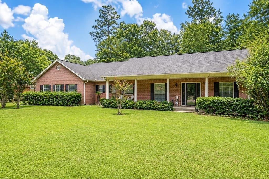 Main property image