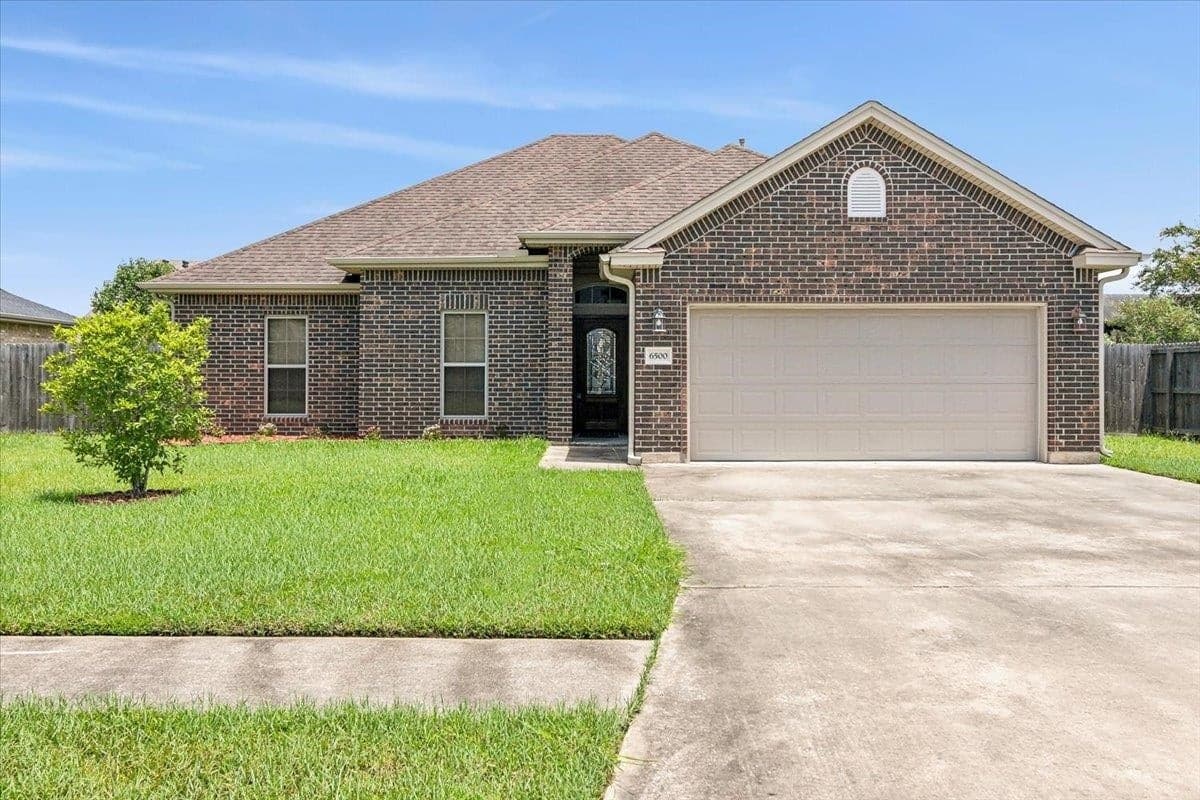 6500 Llano Ln