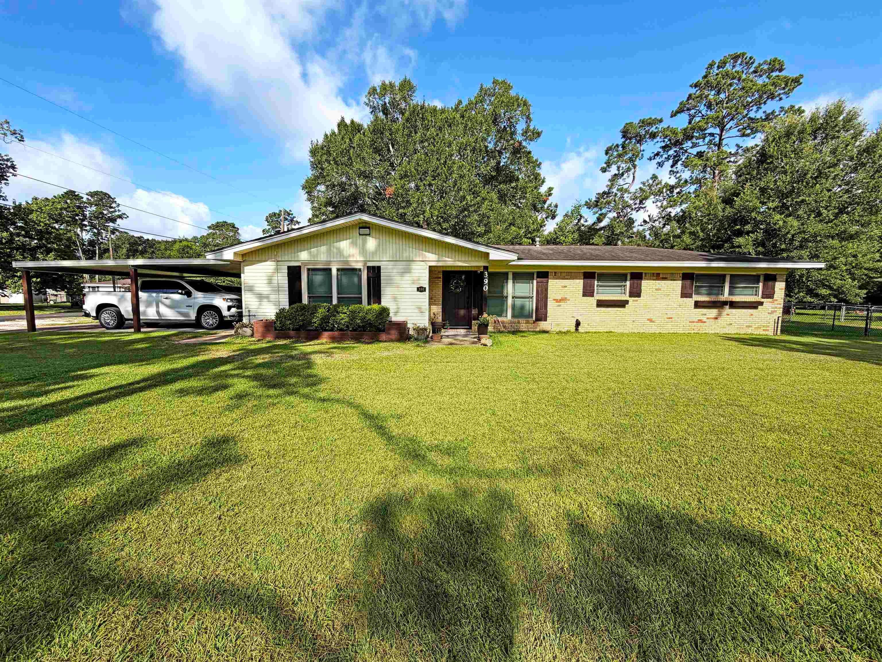 390 N Mayhaw Dr
