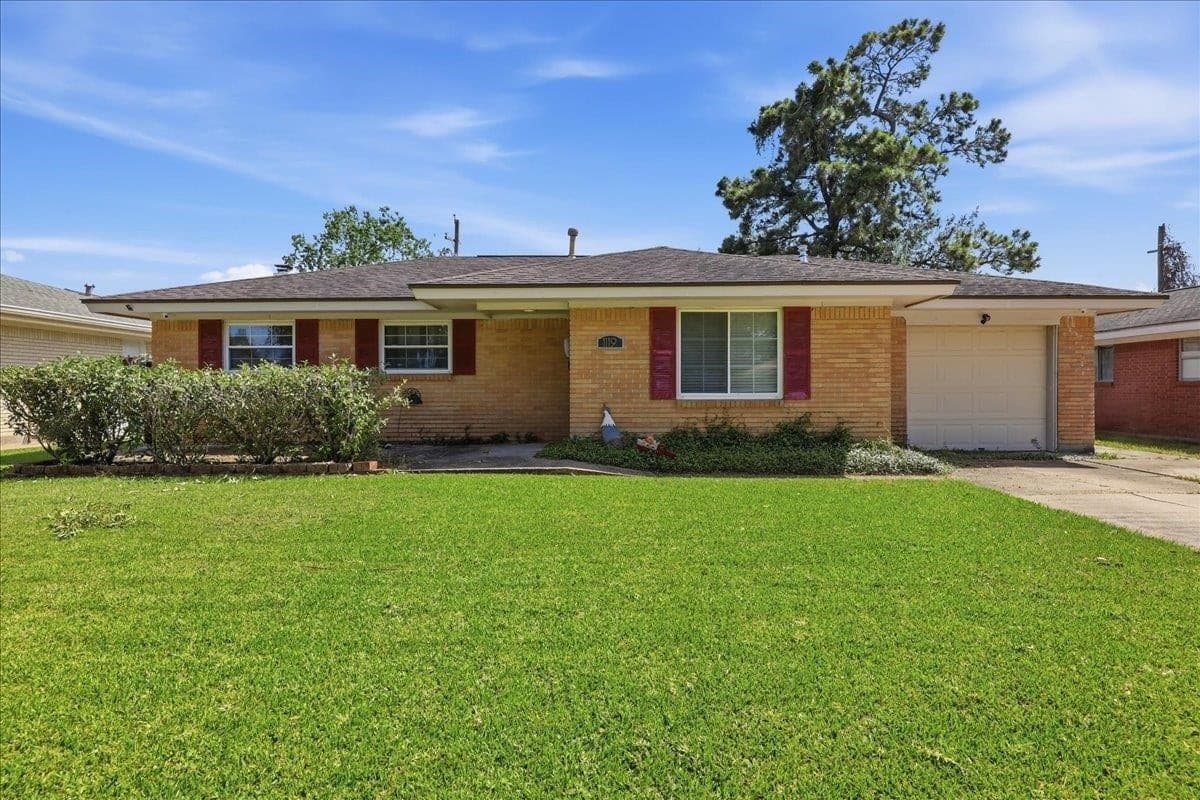 1119 Bernice Ln