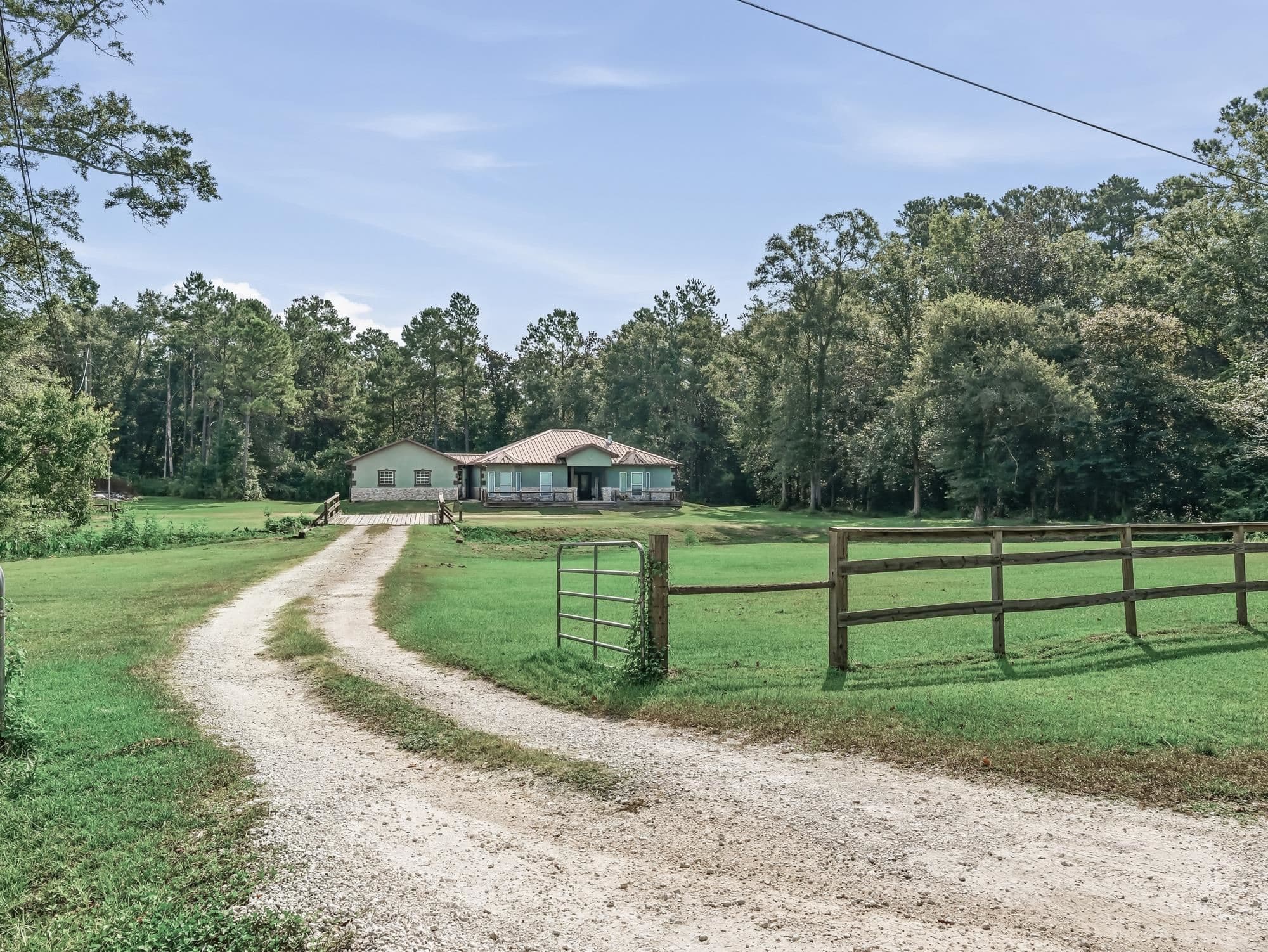 108 Fuller Rd