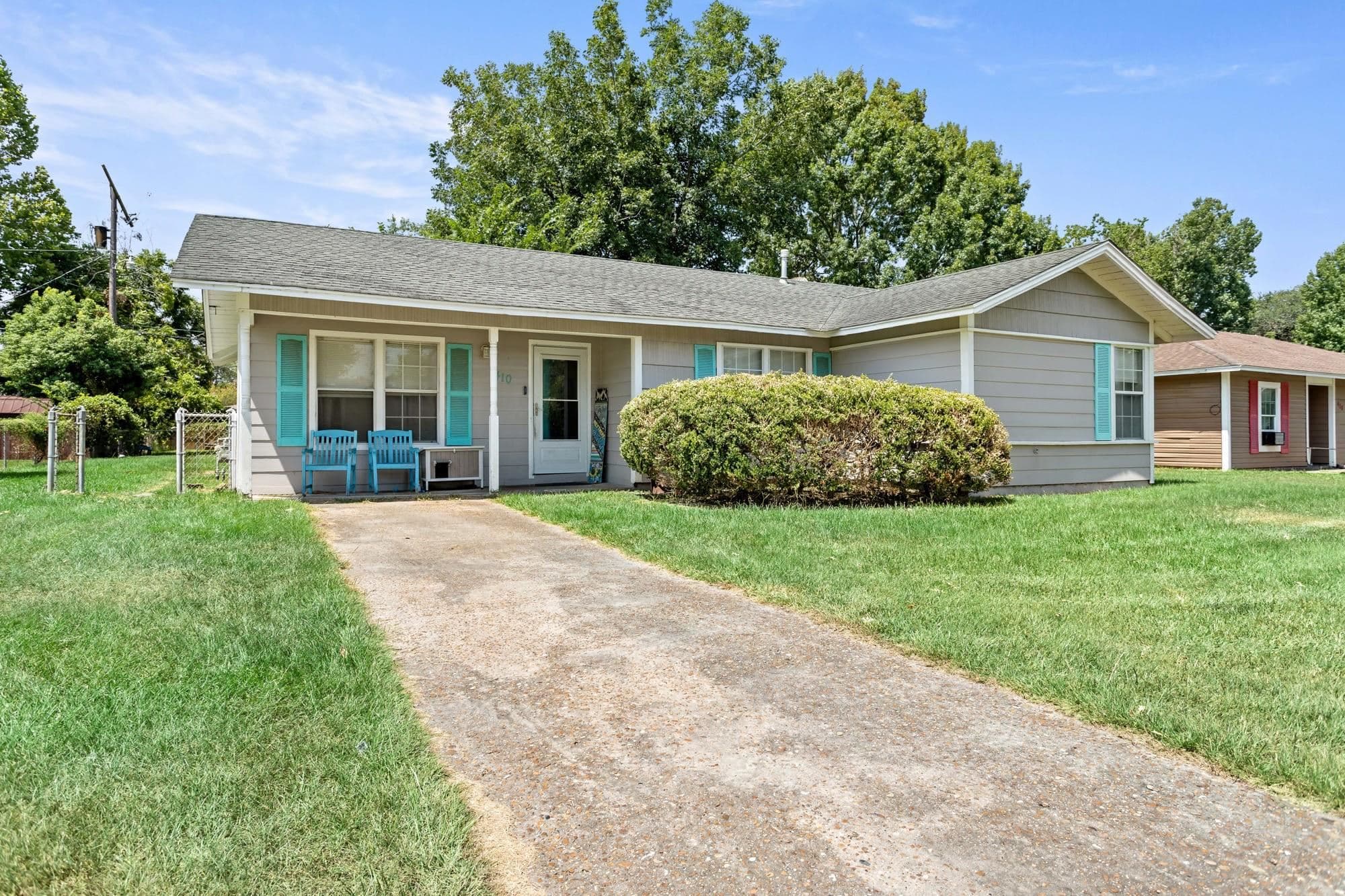 410 Bridal Wreath Ave
