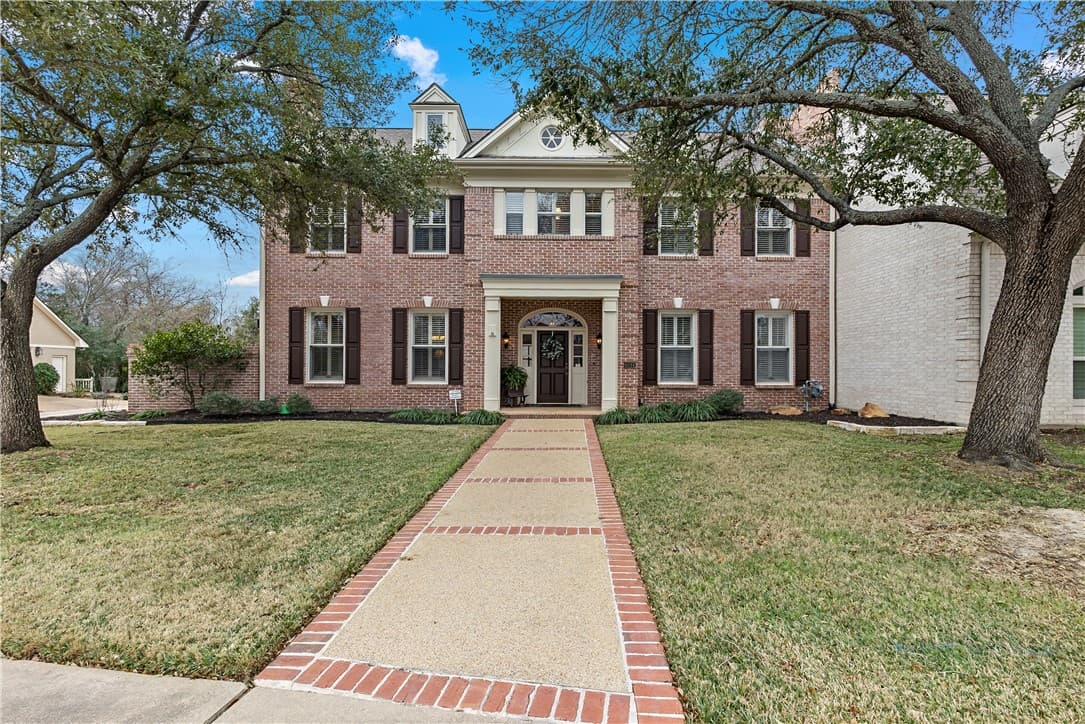 1314 Brook Hollow Dr