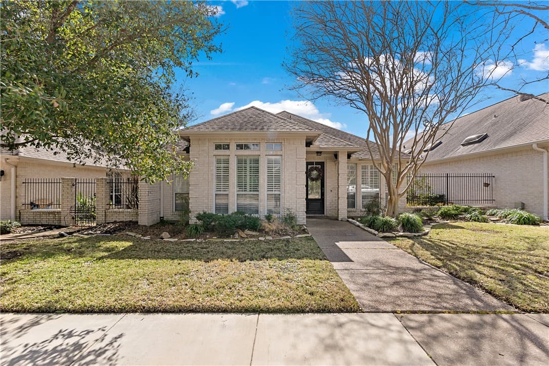 5002 Spearman Dr