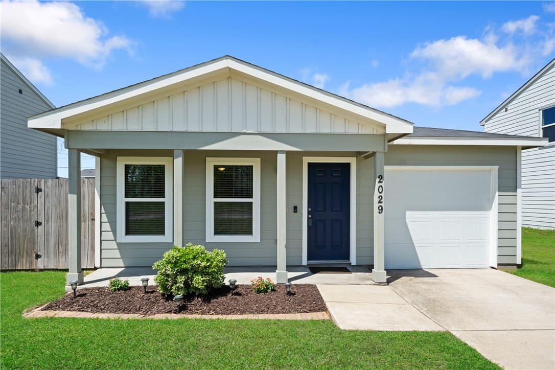 Main property image