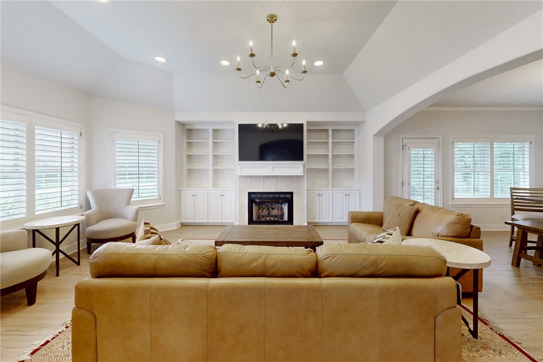Gallery image 4