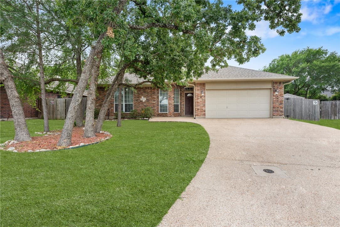 1207 Martinsville Ln