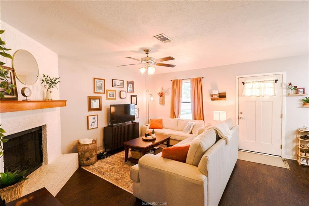 Gallery image 2