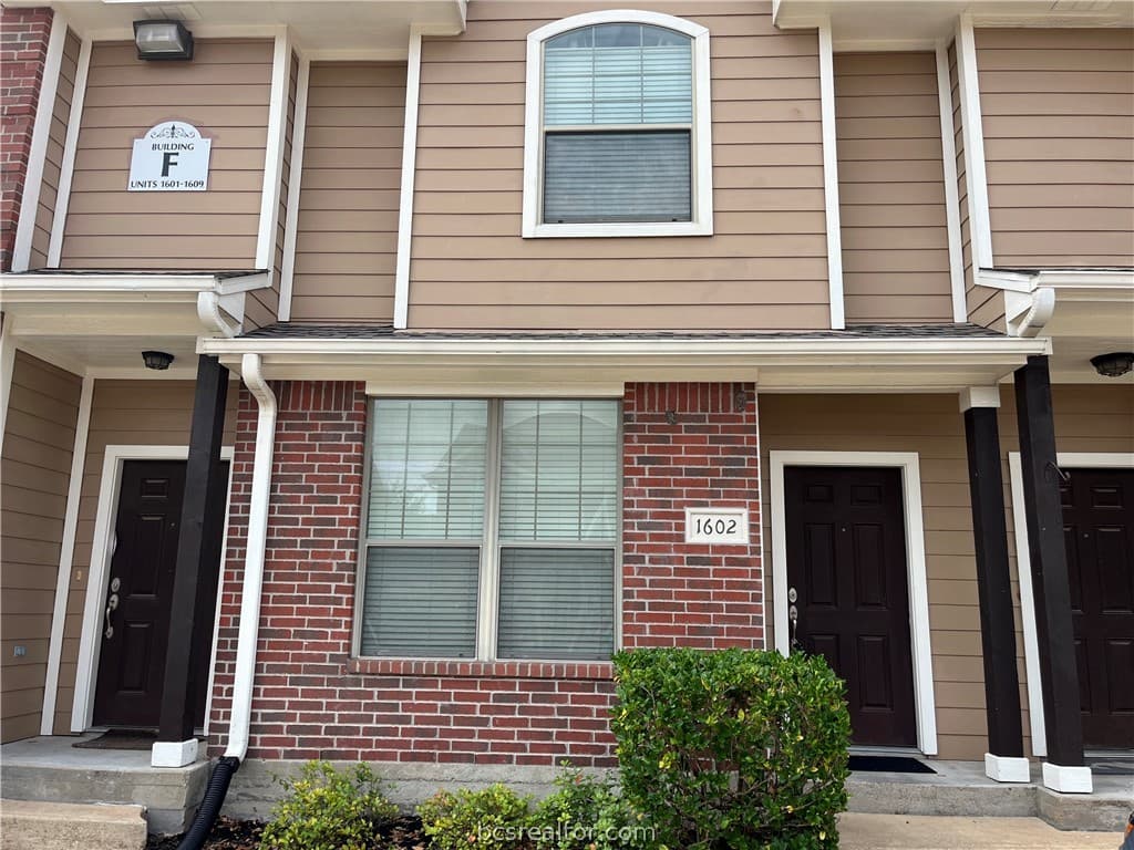1000 Spring Loop Apt 1602