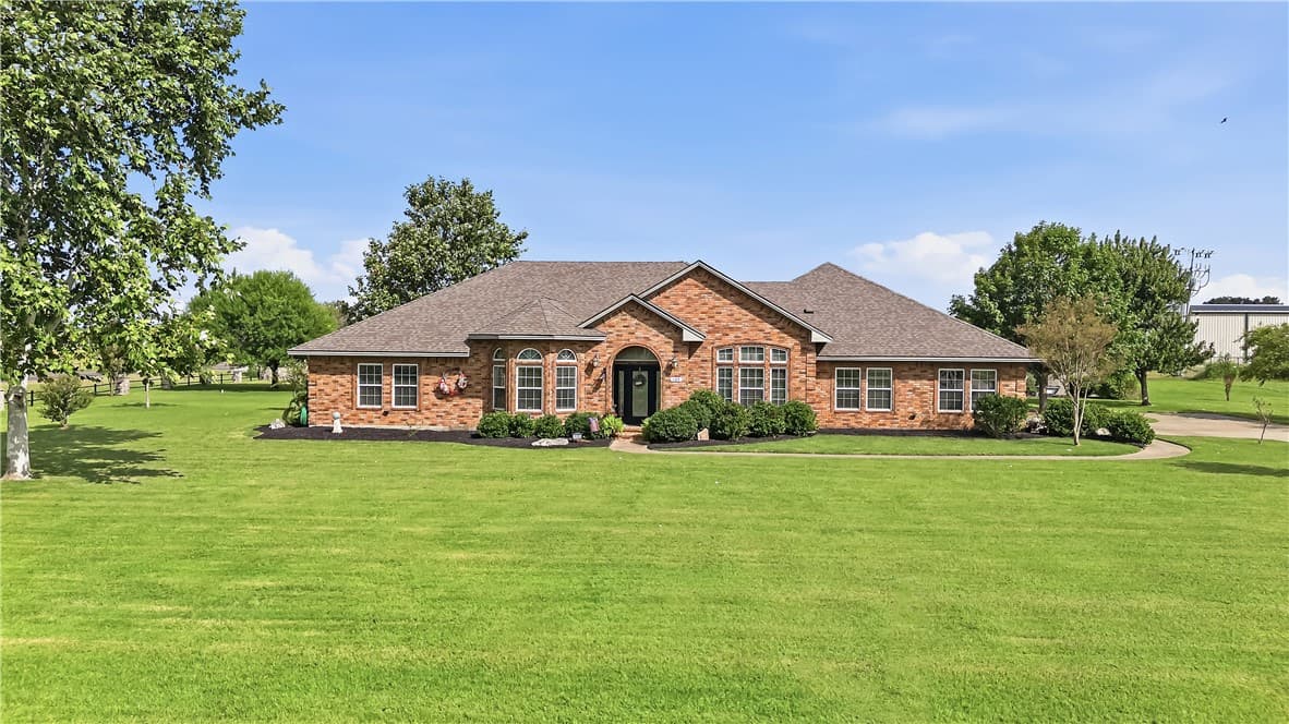 135 Apache Dr