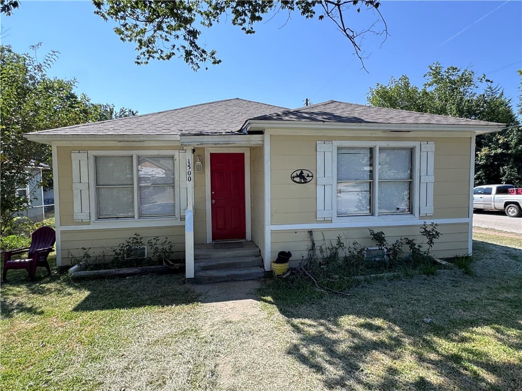 1500 Baker Ave