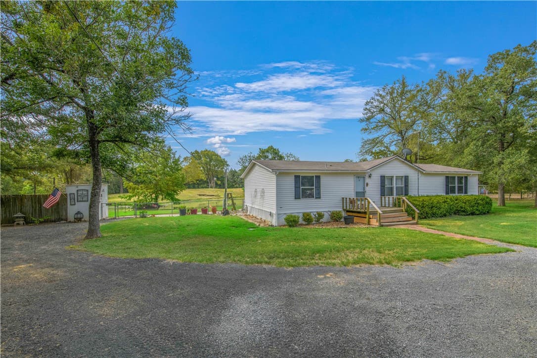 18546 County Road 4561
