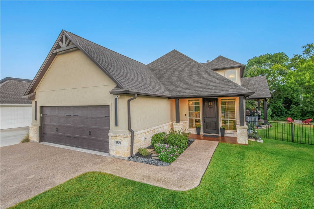 Main property image