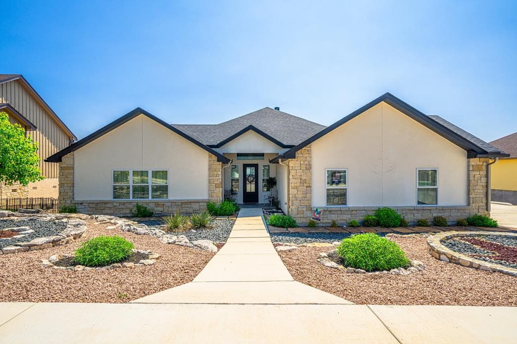 222 Yorktown Blvd