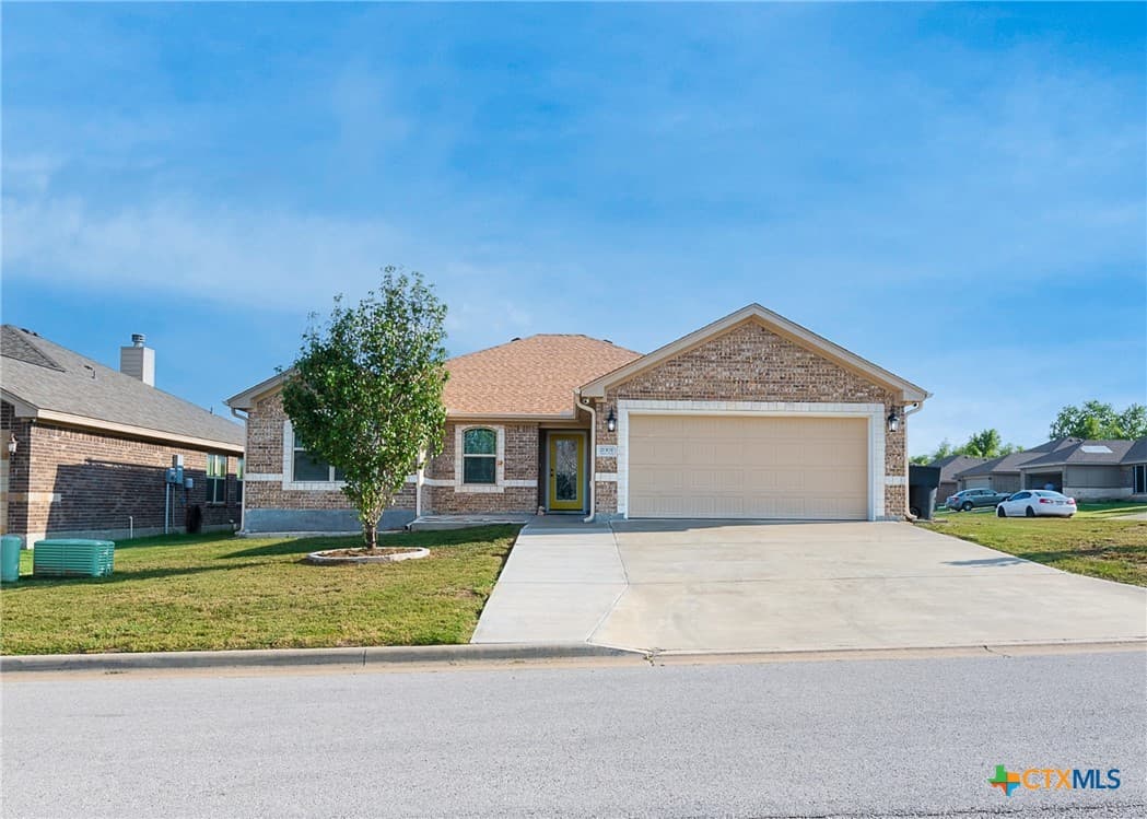 2001 Fawn Creek St
