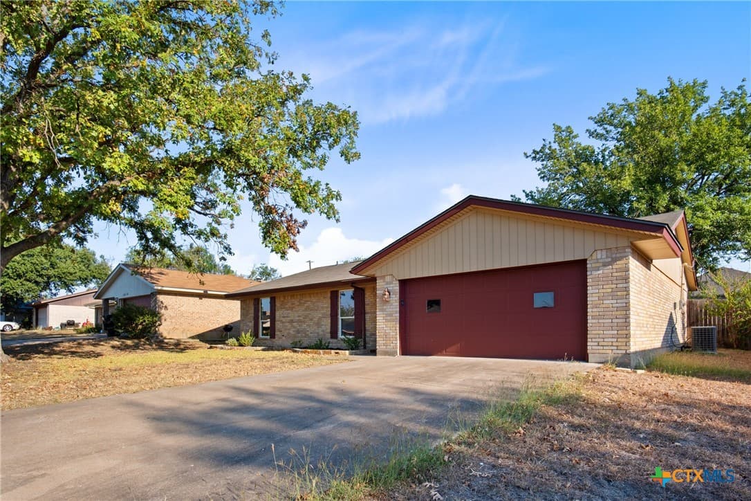 2506 Bunker Hill Dr