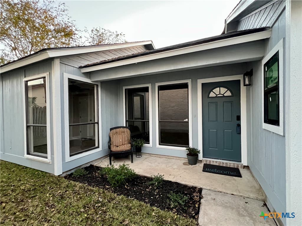 410 Mariner Dr