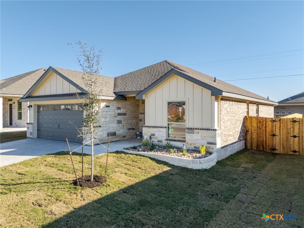 5208 Rose Garden Loop