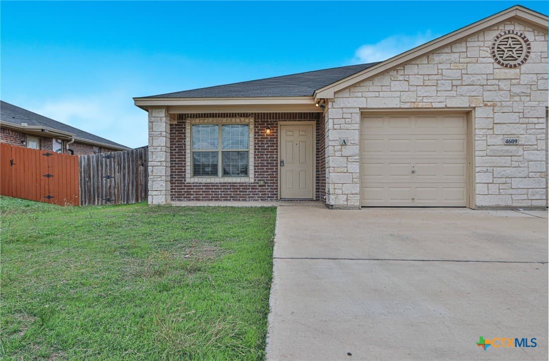 4609 Cambridge Dr