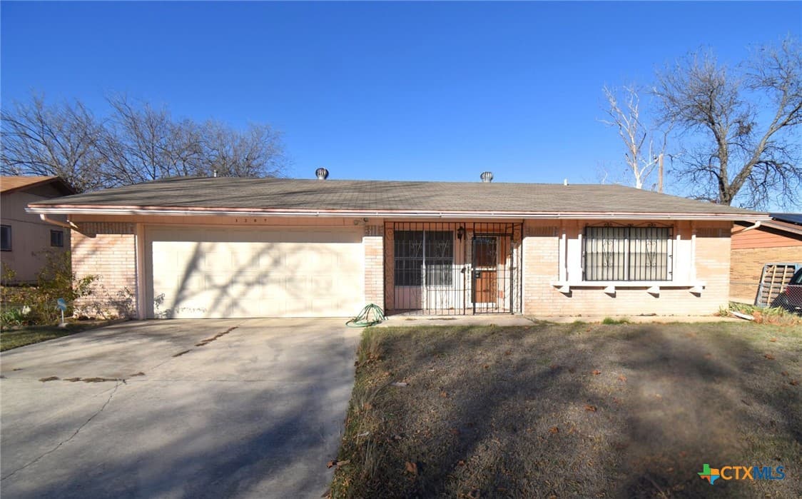 1207 Alta Mira Dr