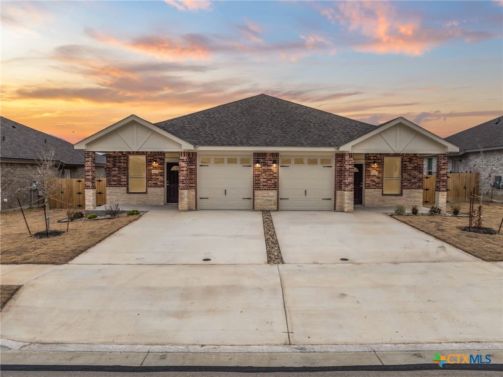 5217 Rose Garden Loop