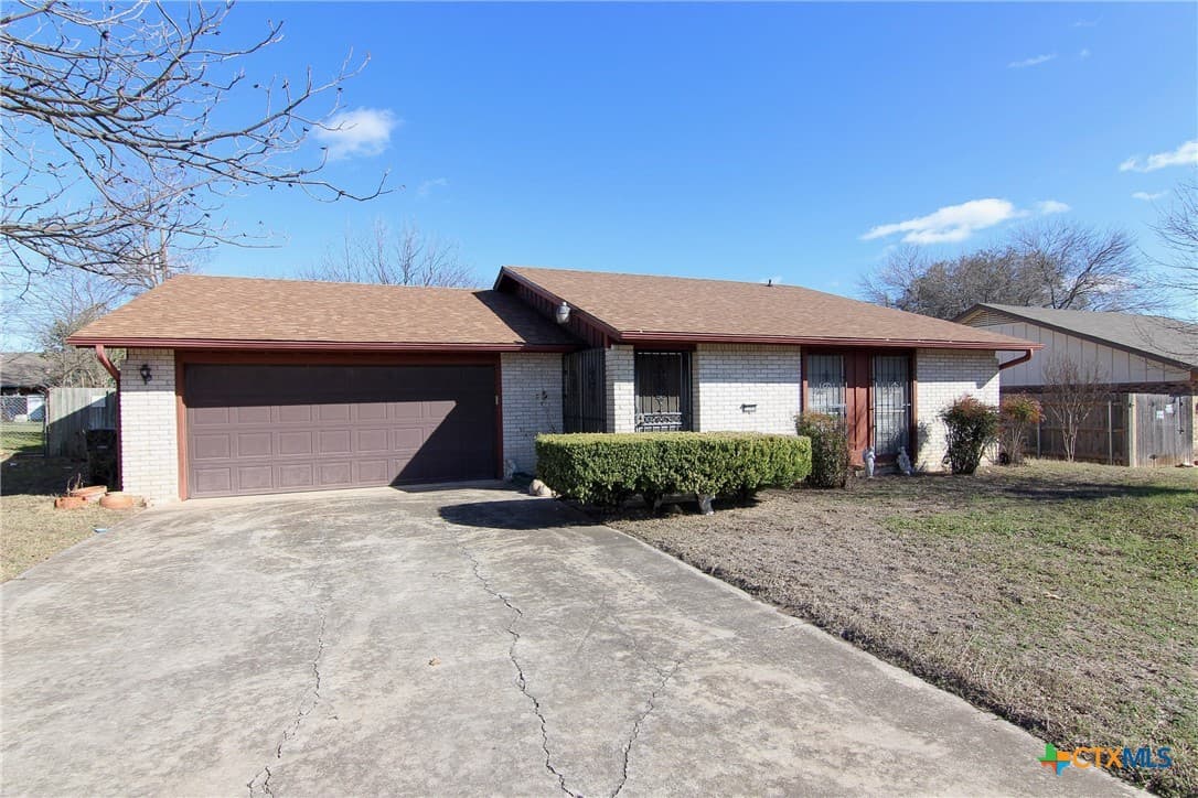 2200 Grandon Cir