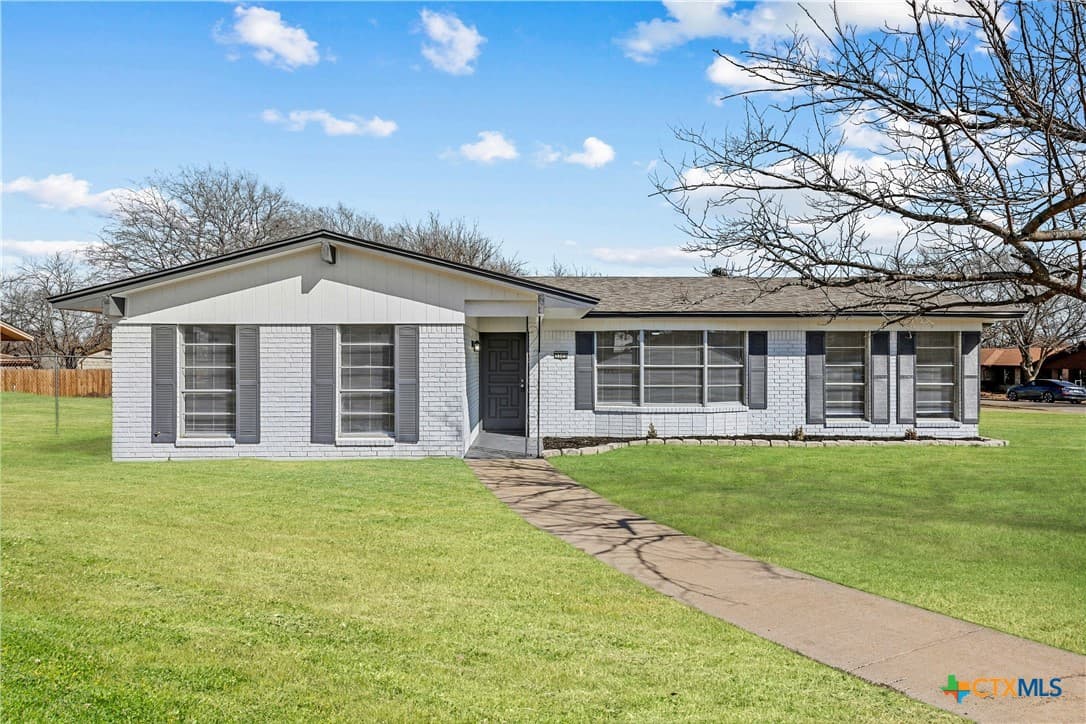 3309 Lake Rd