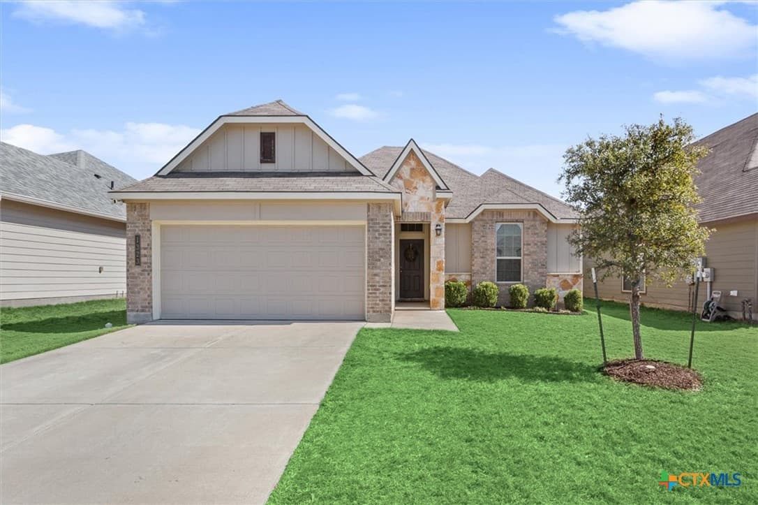 1323 Kiskadee Branch Dr