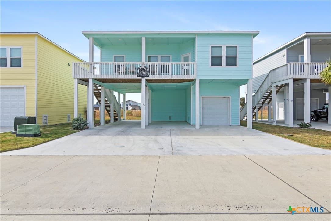 183 Paradise Dr
