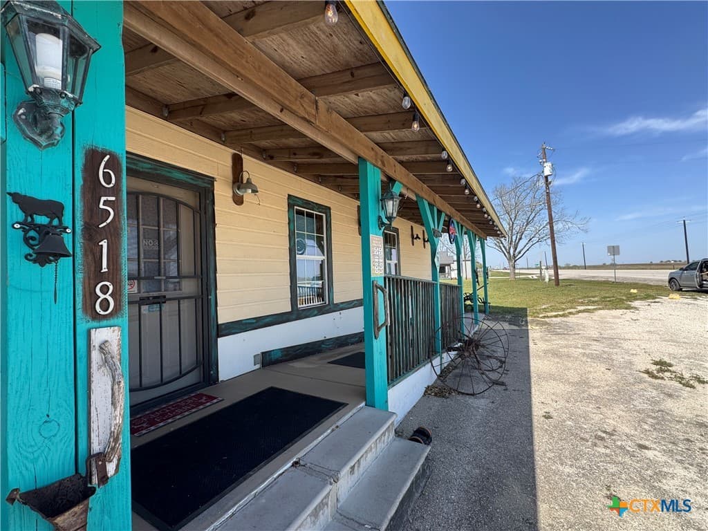6518 Us Highway 87 N