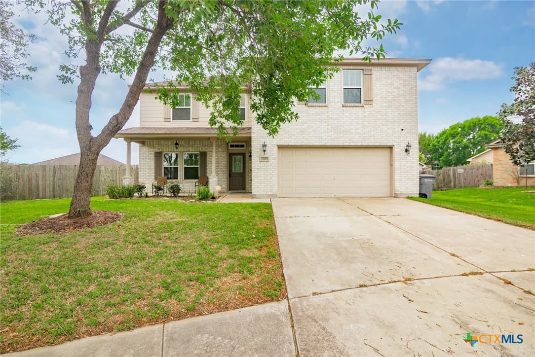 104 Red Oak Ct