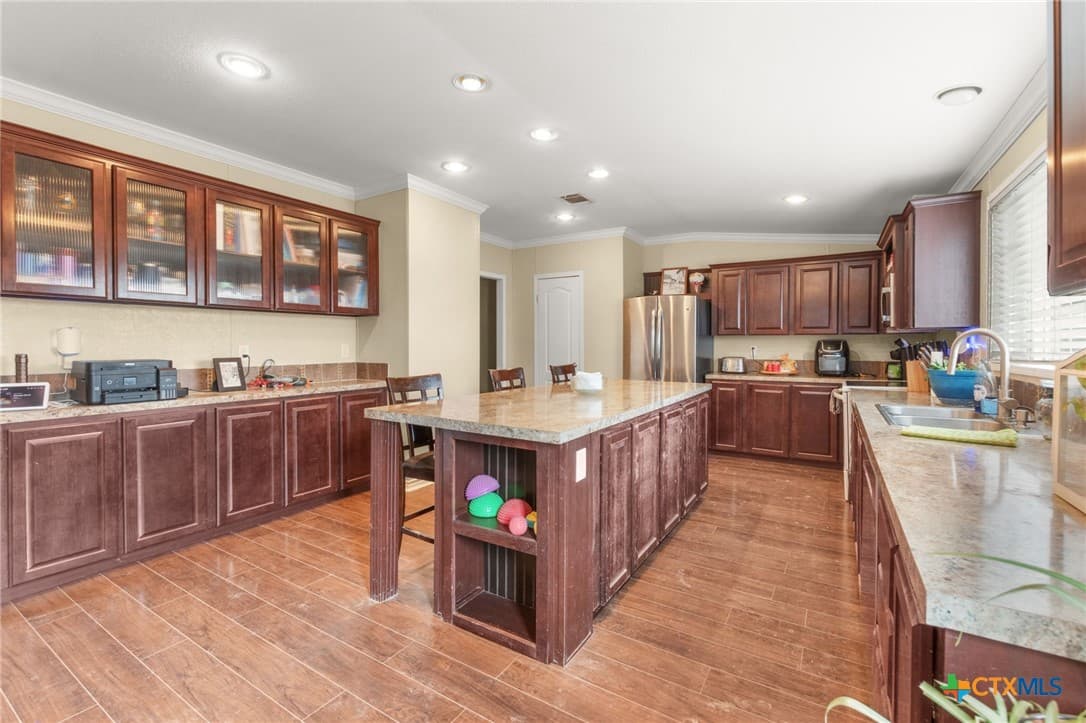 Gallery image 2