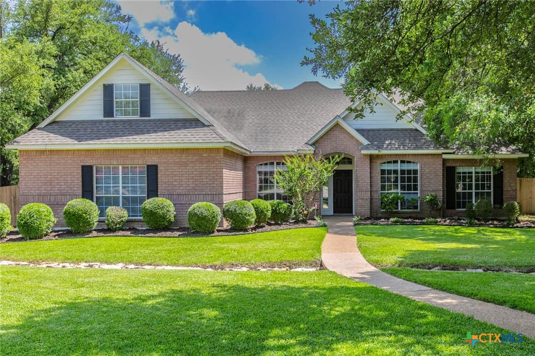 11503 Meredith Dr
