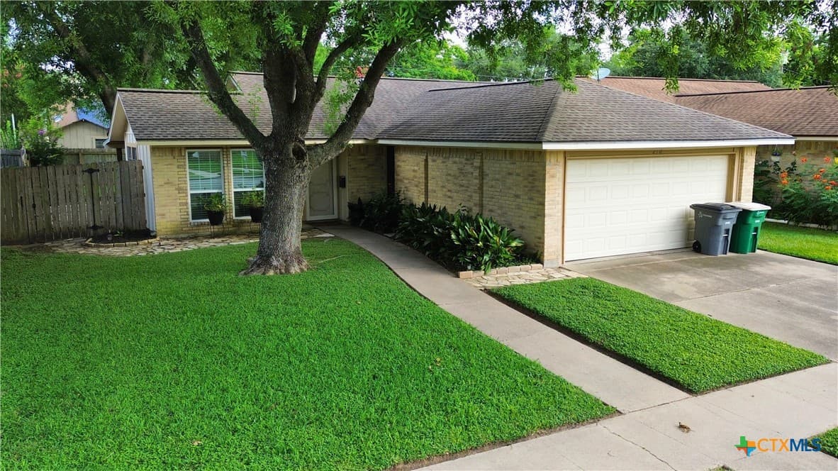 210 Londonderry Dr
