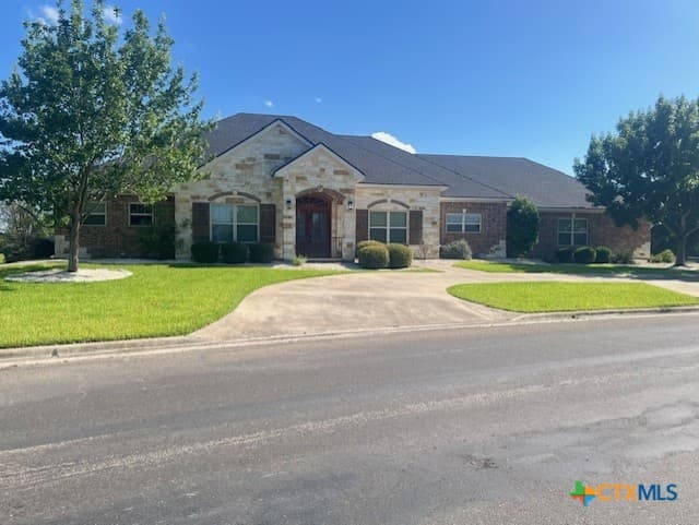 2728 Hester Way