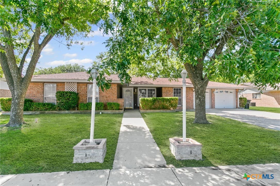 1813 Bundrant Dr